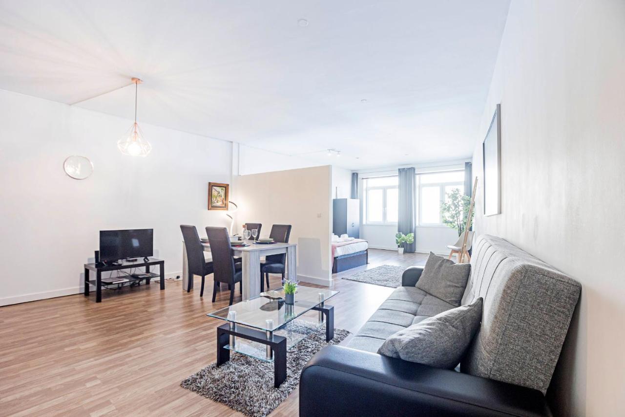 Amazing Apartment In Downtown Porto By Lovelystay Exterior foto